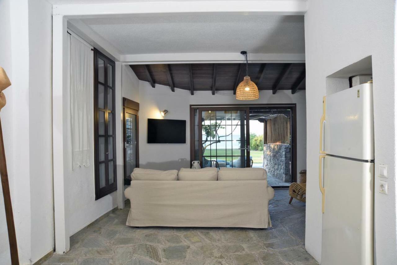 Γεράνι Suite In Ktima Gerostathi Polychrono Exterior photo