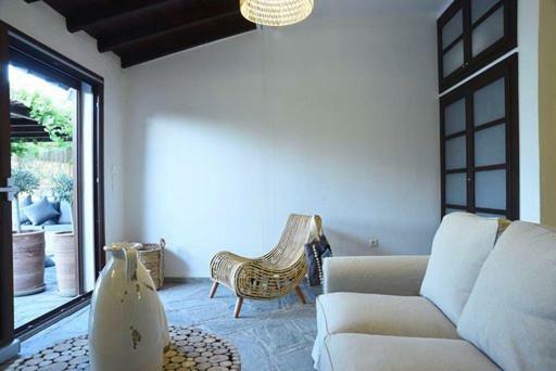 Γεράνι Suite In Ktima Gerostathi Polychrono Exterior photo